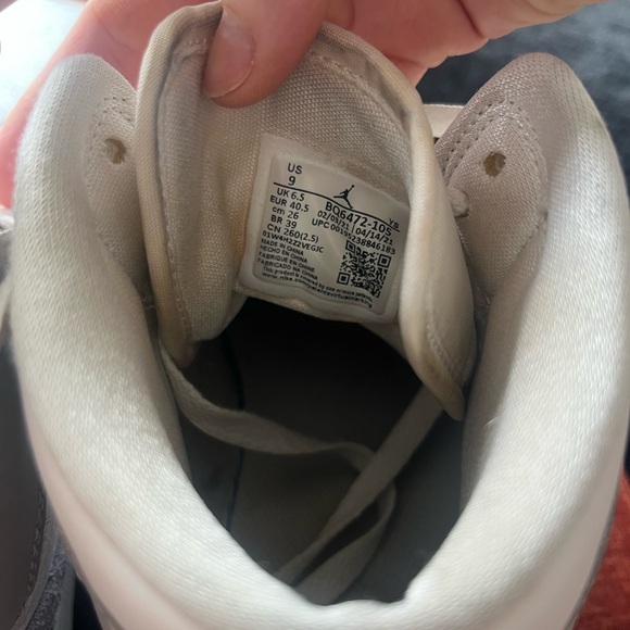 Air Jordan 1 Mid Wolf Gray Sneakers - Picture 6 of 6